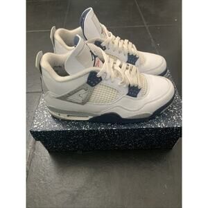 Jordan 4 Retro Midnight Navy Size 8.5 Pre-Owned DH6927-140 White Blue